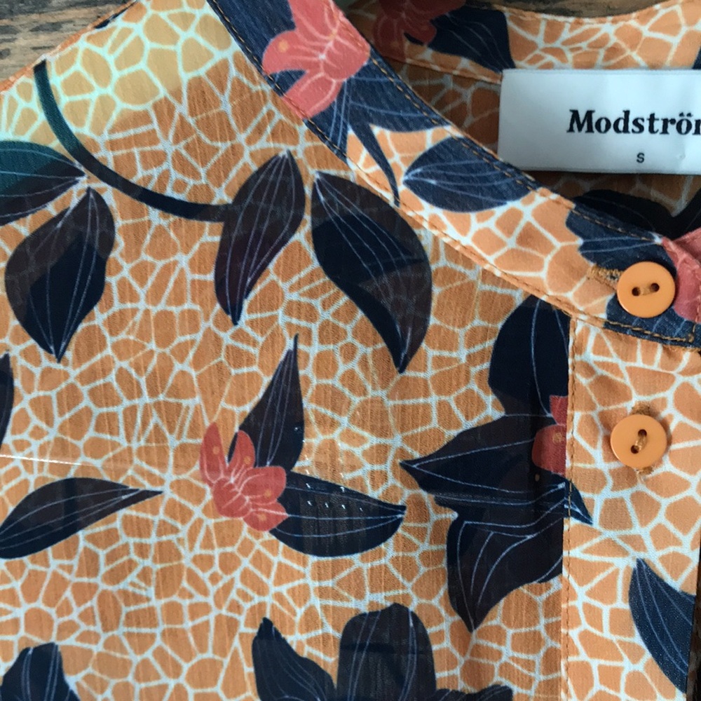 MODSTROM Mandarin Collar Floral Blouse Small Scandinavian Button Down Shirt - Picture 10 of 11